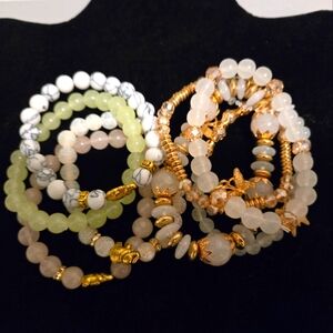 Fresh looking elegant fashion bracelet ✨️